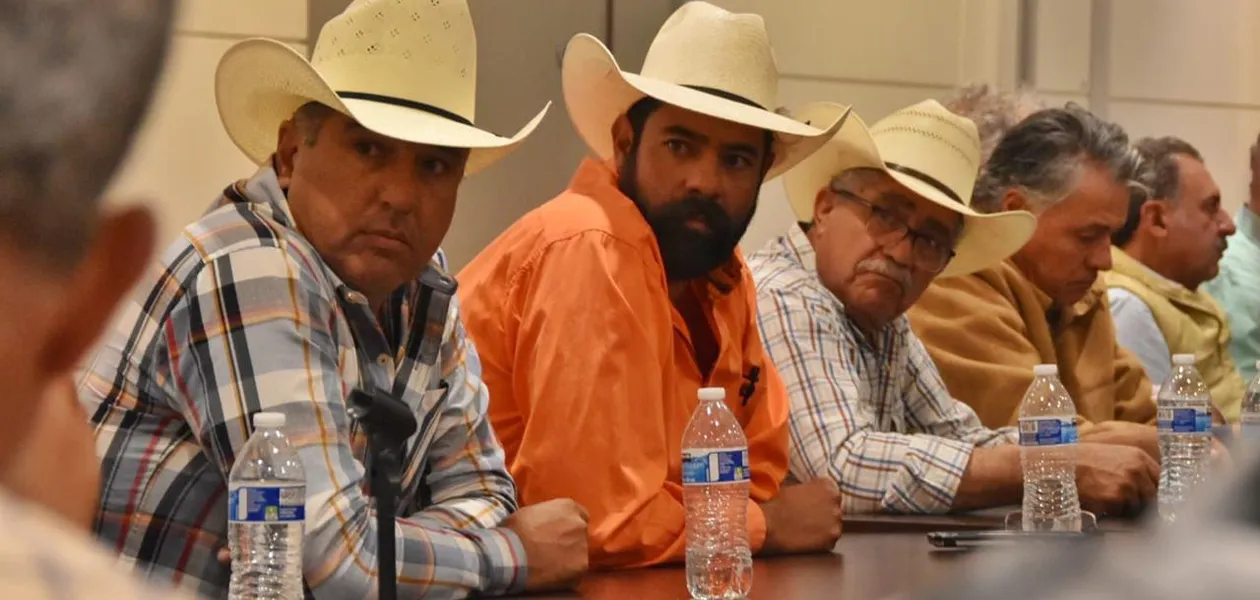 Mesa de diálogo permanente entre gobierno y productores agropecuarios de la Entidad