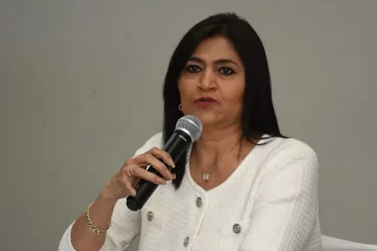 Nora sobre la estética ubicada en el Senado