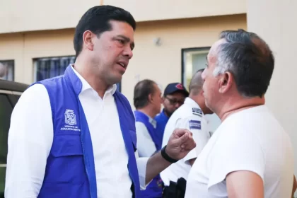 Recorre alcalde calles de Real de Haciendas