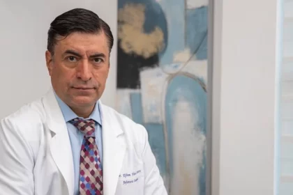 Alcohol y tabaco llevan al cáncer: Dr Flores