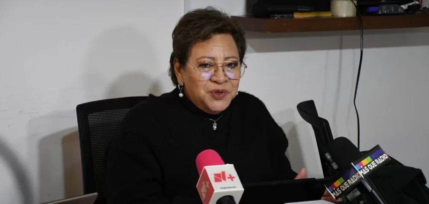 Alerta de crisis por aumento a precio de combustibles: Colegio de Economistas