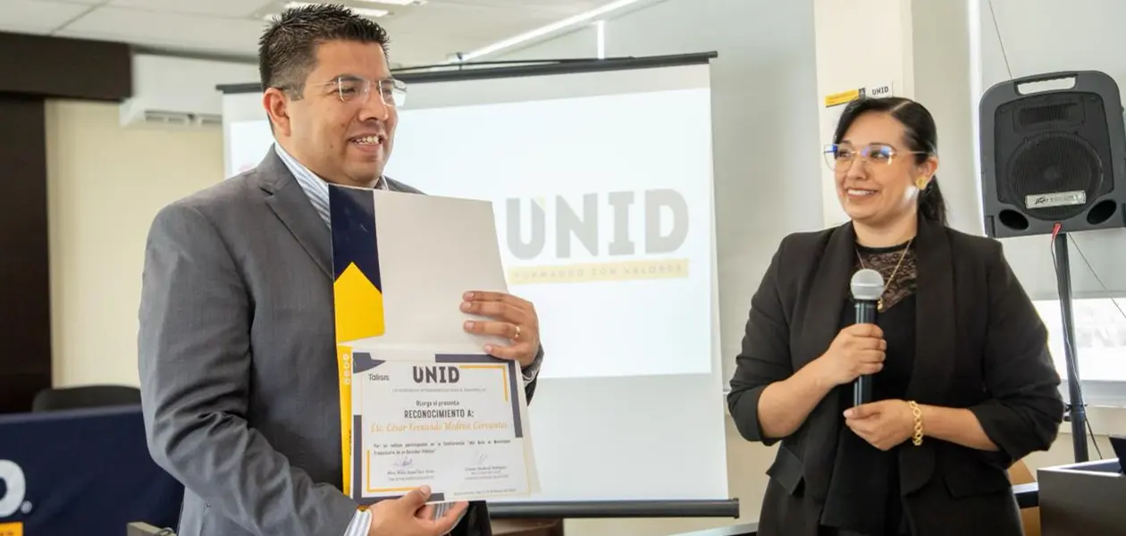 Conferencia enriquecedora del alcalde de Jesús María, César Medina