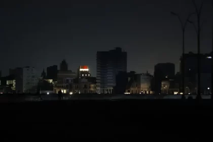 Cuba sufre apagón nacional, el sexto en sólo año y medio