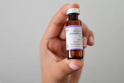 Envían las vacunas para el sarampión, pero jeringas no