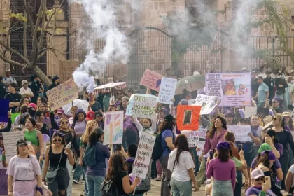 Legisladores, a favor de la marcha, pero con respeto