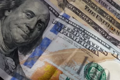 Paisanos enviaron más de 900 mdd en remesas en 2025