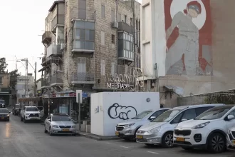 SRE informa evacuación y embajadas en alerta