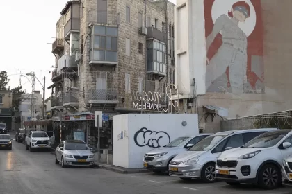 SRE informa evacuación y embajadas en alerta