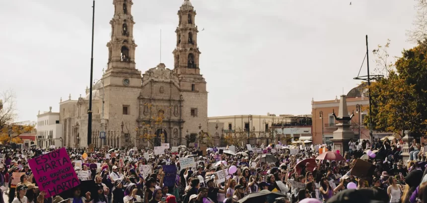 Se integra Aguascalientes a marcha 8M