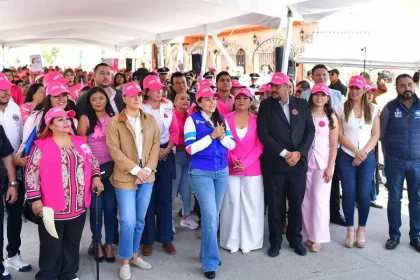 Tere Jiménez inaugura Casa Rosa en Cosío 4