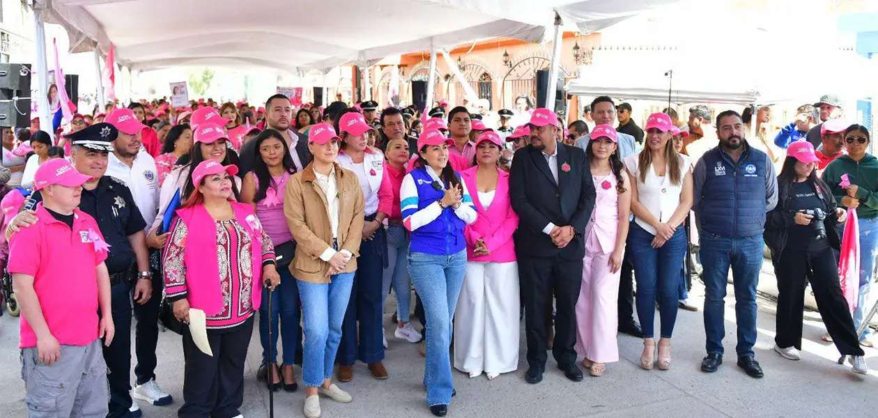 Tere Jiménez inaugura Casa Rosa en Cosío 4