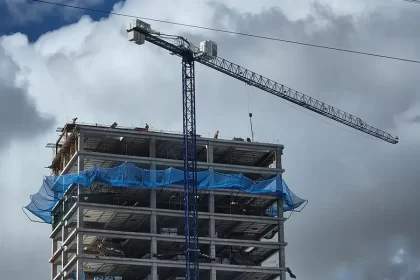 Aplica Ayuntamiento 120 infracciones por construir sin licencia