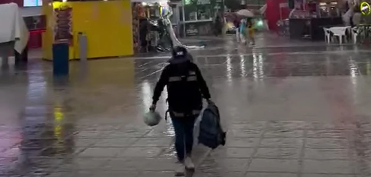 Inesperada lluvia refresca la Feria de San Marcos