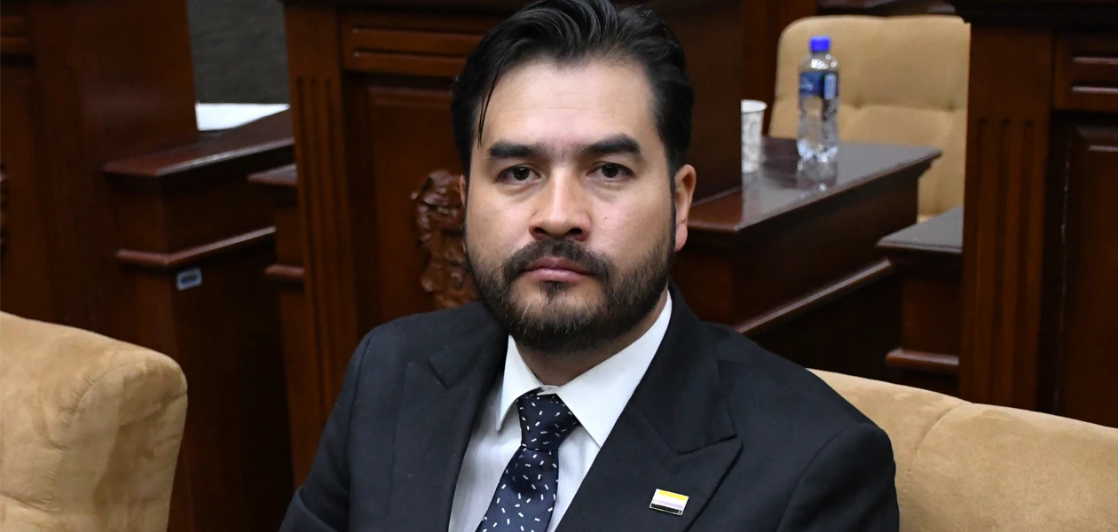 Presenta le diputade iniciativa para proteger a mujeres de ataques con sustancias corrosivas