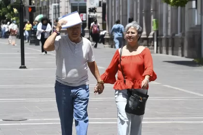 Prevé CONAGUA temperaturas tórridas durante la FNSM 2026 2