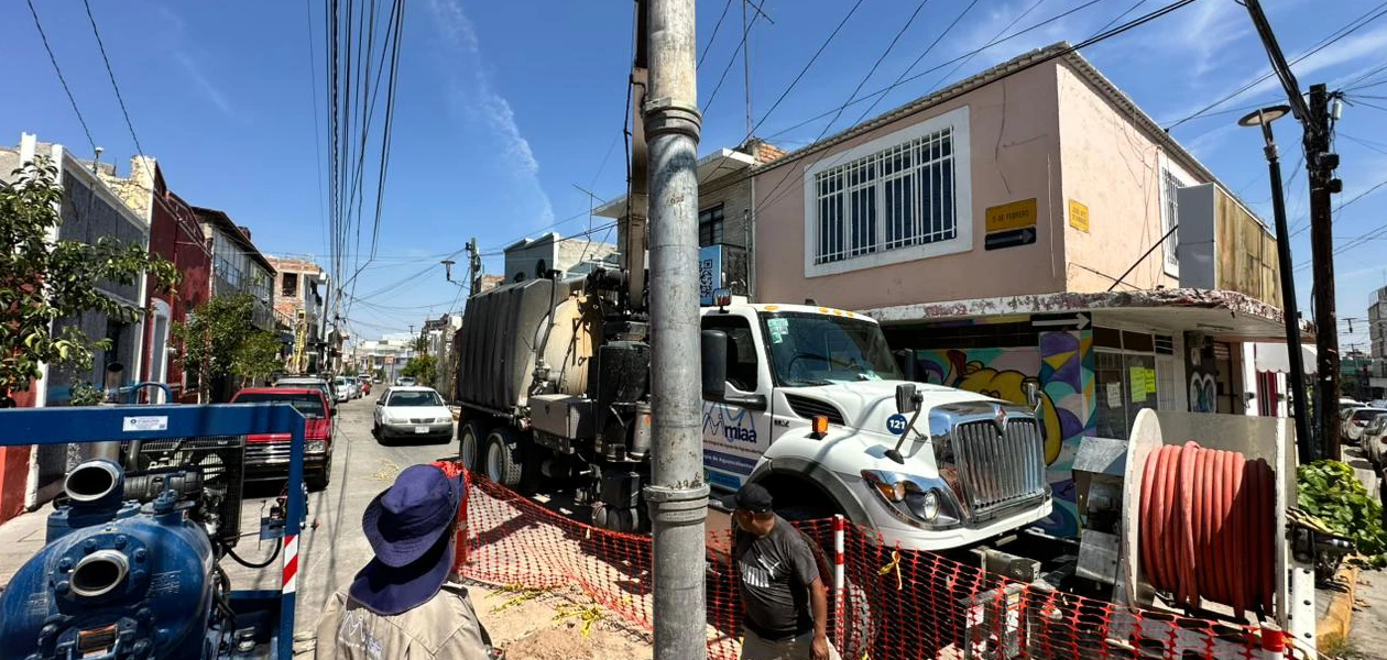 Refrenda Leo compromiso de mantener una feria limpia 3