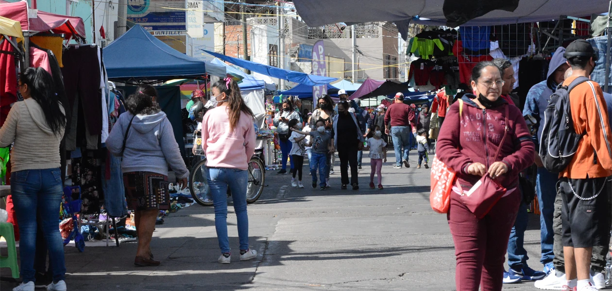 Tianguistas esperan que repunten ventas durante la Feria de San Marcos
