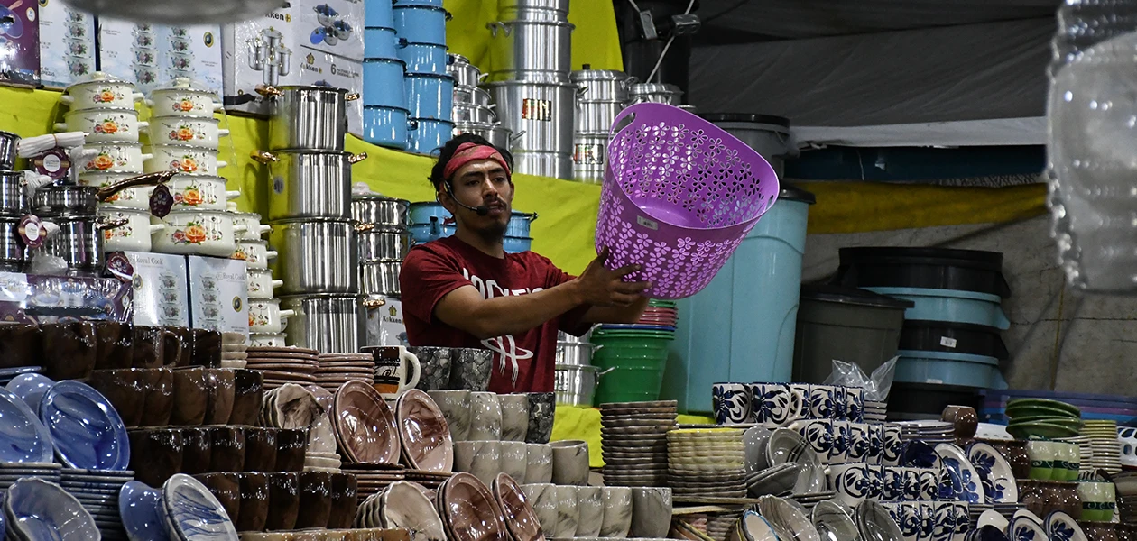 'Gritones' se quedan una semana más tras conclusión de la Feria