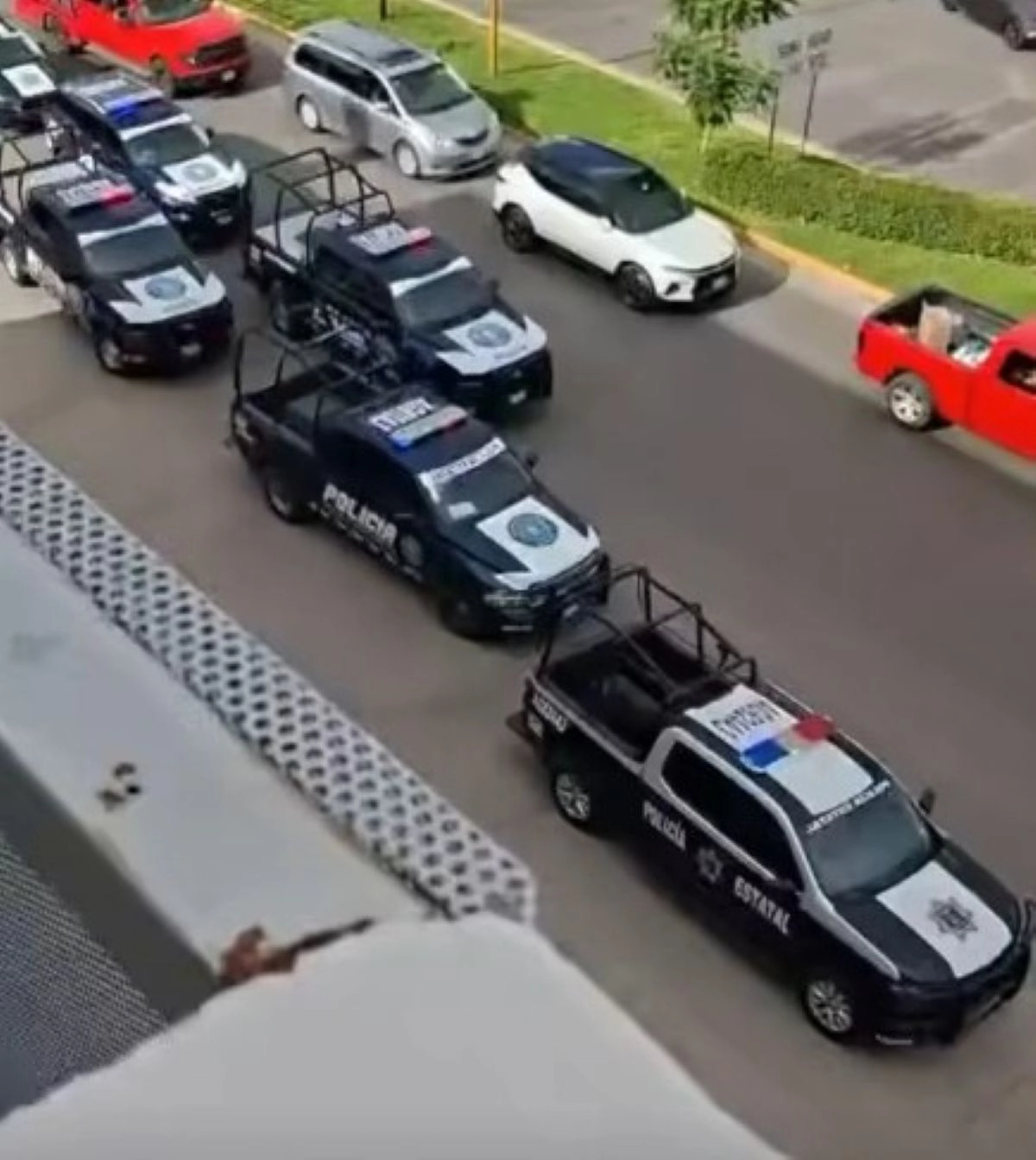 Hombre se pega un tiro en la cabeza 2