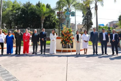 Reconoce Tere labor del magisterio hidrocálido