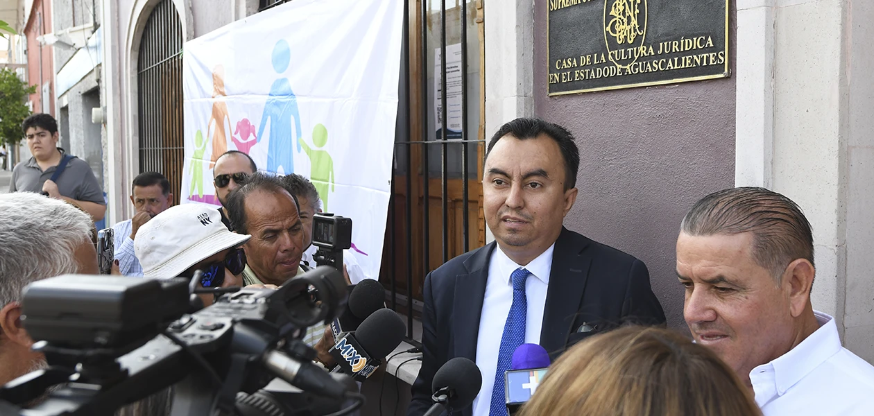 Se manifiestan en Aguascalientes a favor de la vida 2