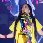 Lila Downs llenó de folclor, mezcal y tradición mexicana el Foro de las Estrellas de la FNSM2026 con música, danza y homenaje a Oaxaca.