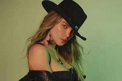 Belinda nos deja intrigados