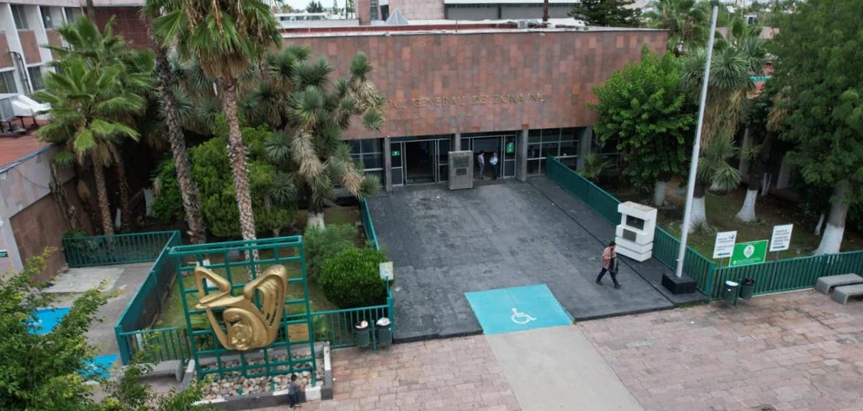Falso técnico engaña a empleados del IMSS y se lleva celulares
