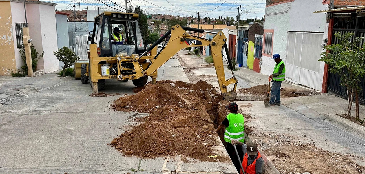 Impulsa Leo rehabilitación del sistema hidráulico en el fraccionamiento Periodistas