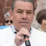 Irrespetuoso, usar su imagen en un desfile LGBT+: FNF