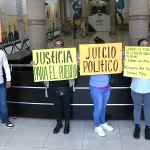 Otra manifestación, ahora en contra del Municipio 12