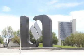 Pese a estafa, alumnos sí tendrán graduación: Empresa organizadora respalda a estudiantes