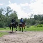 Realiza Leo recorrido en La Pona con la policía Montada
