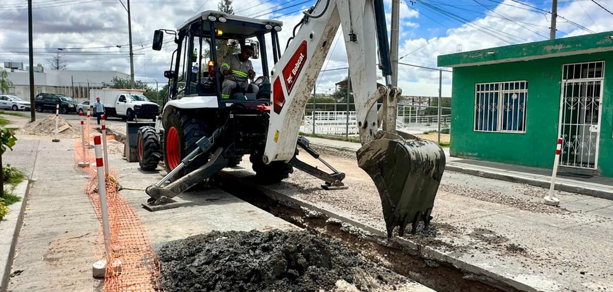 Realiza Leo recorrido en La Pona con la policía Montada