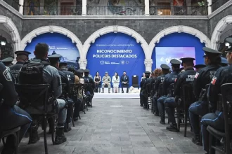 Reconoce Tere Jiménez a agentes policíacos 1