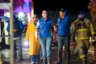 Recorren Tere y Leo zonas afectadas por las lluvias