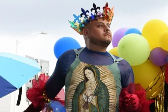 Se deslindan organizadores de marcha gay de ofensas contra la Virgen de Guadalupe