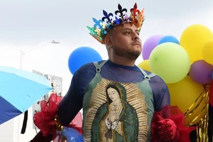 Se deslindan organizadores de marcha gay de ofensas contra la Virgen de Guadalupe