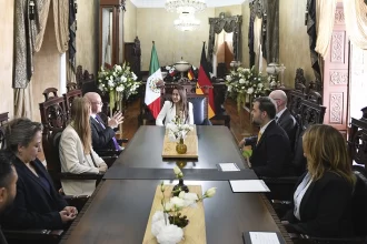 Sostiene Tere Jiménez cumbre con embajador de Alemania
