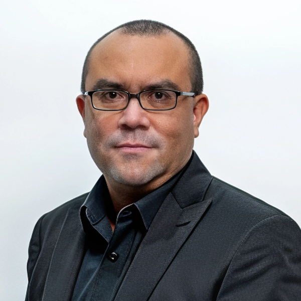 Alberto Tapia