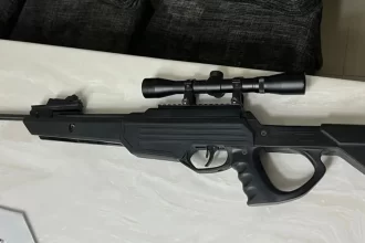 Alerta Fiscalía sobre portación de rifles de postas: equivale a llevar un arma blanca