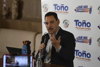 Antonio Martín del Campo participó en foro internacional