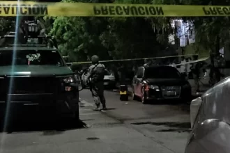 Asesinan a dos mujeres dentro de sus viviendas, investigan como feminicidios