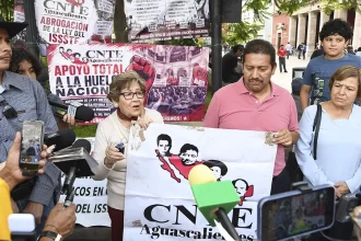 CNTE descalifica trabajo del SNTE