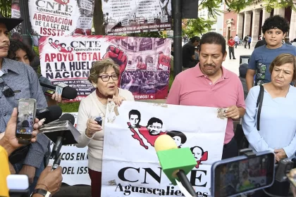 CNTE descalifica trabajo del SNTE