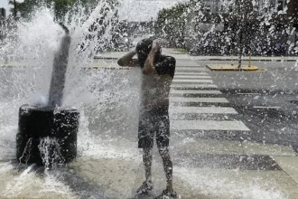 Calor satura la consulta médica en el Seguro Social