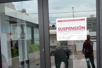 Clausuran actividades en Funeraria La gloria