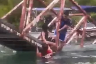 Colapsa puente peatonal en playa La Boquita de Manzanillo