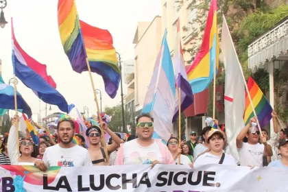 Colectivos LGBT invaden la capital