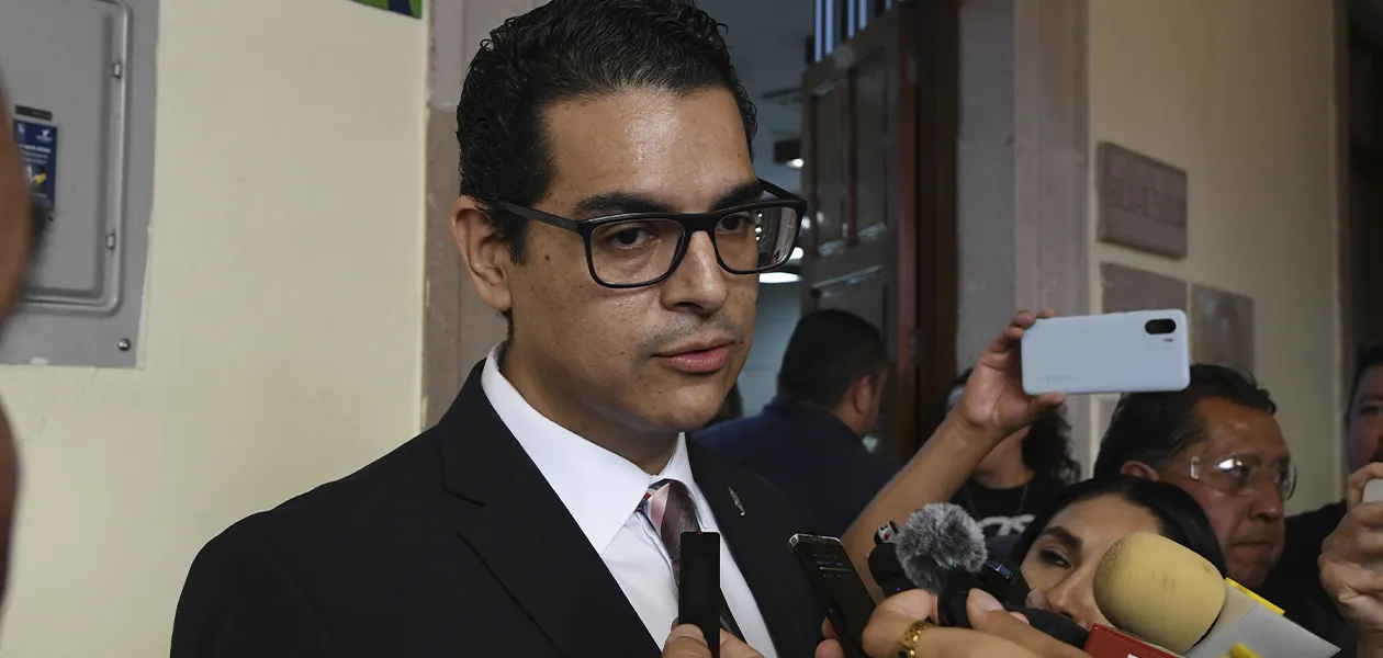 Denuncian a Martha Márquez por desorden en el Cabildo de Aguascalientes